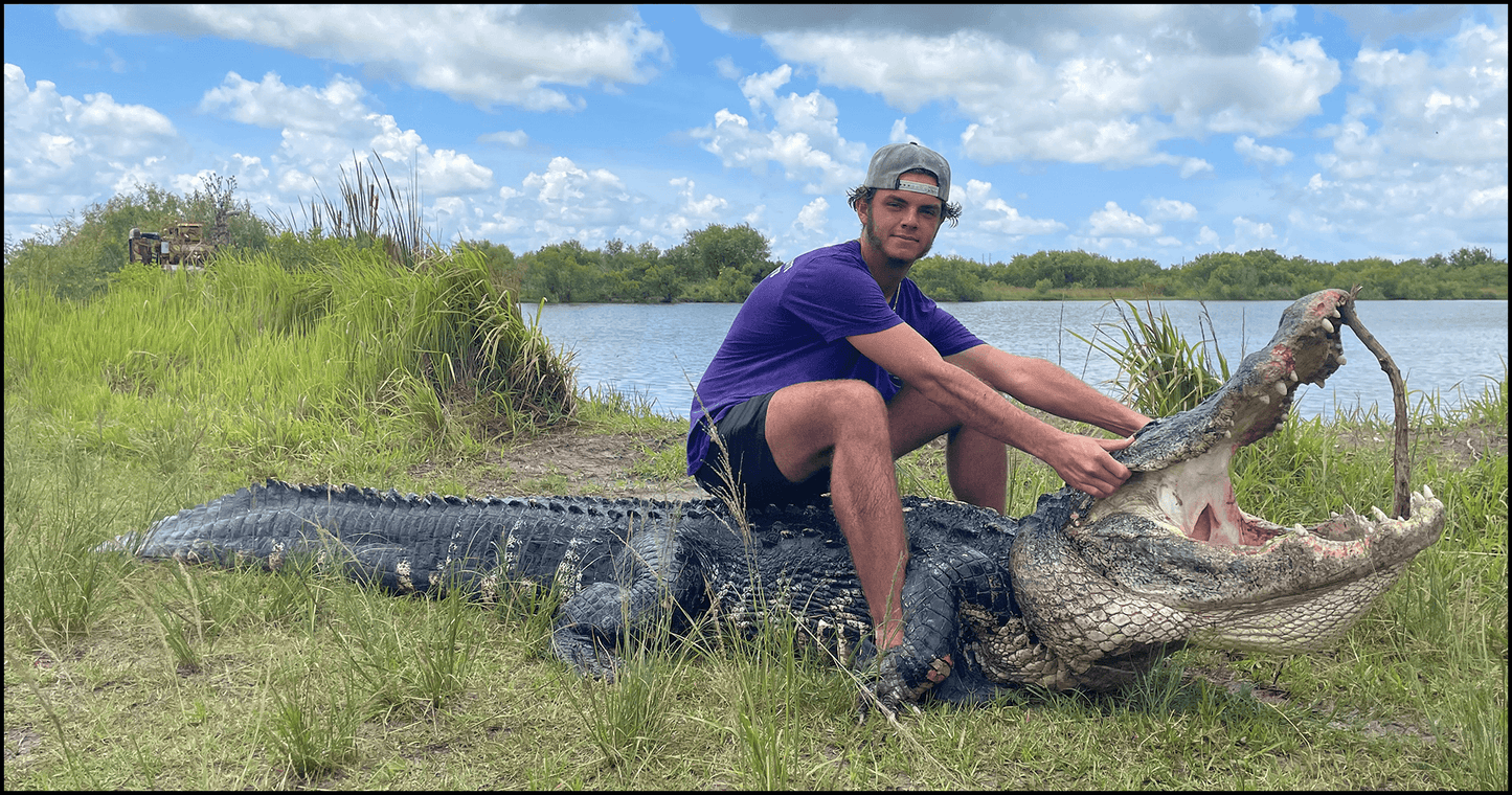 Jurassic Beast Hunt | Guided by Fla Gator Hunts: $3000